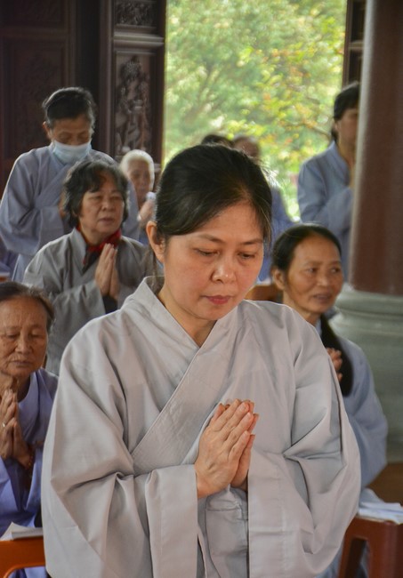 The Eight Precept Retreat  at Tay Khanh pagoda, Thai Binh